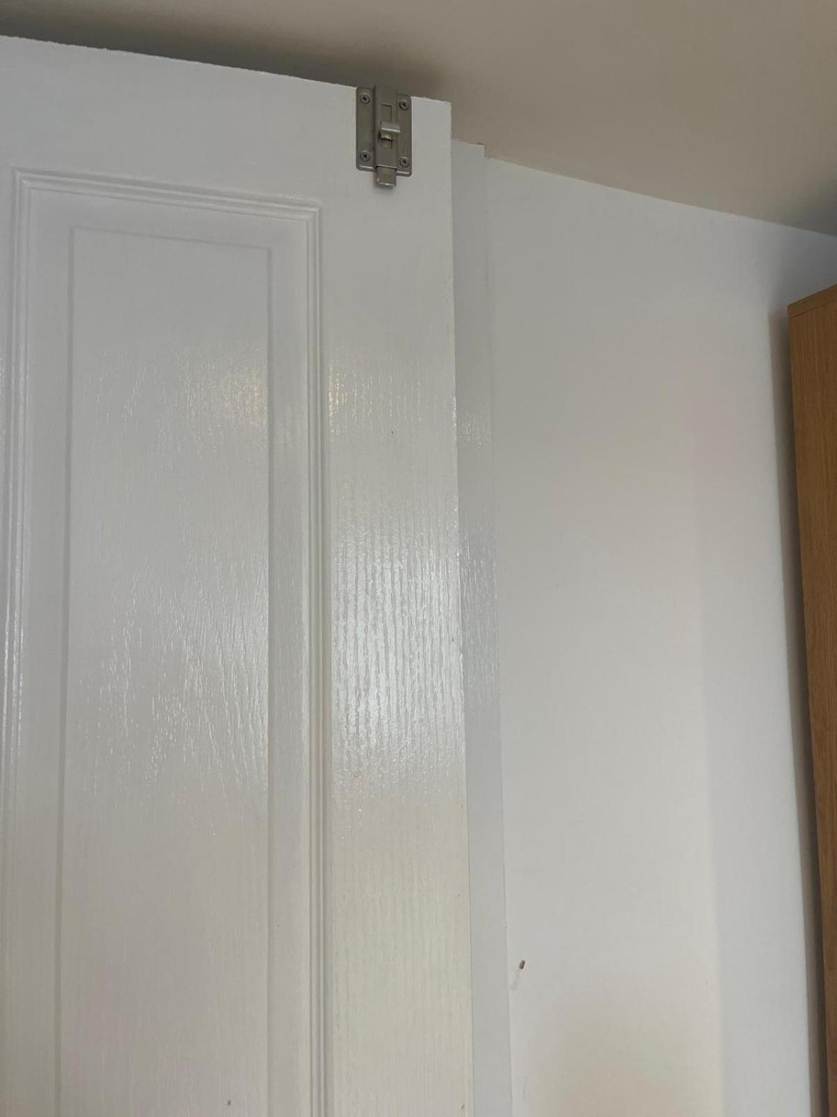 One Bedroom In Spacious Bungalow, Free Parking & Private Entrance EDI Eksteriør billede